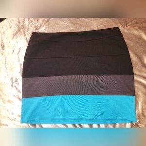 L/XL Skirt, Blue Gray And Black, Zip Up The Back, Elastic Band, Soft, Unbranded